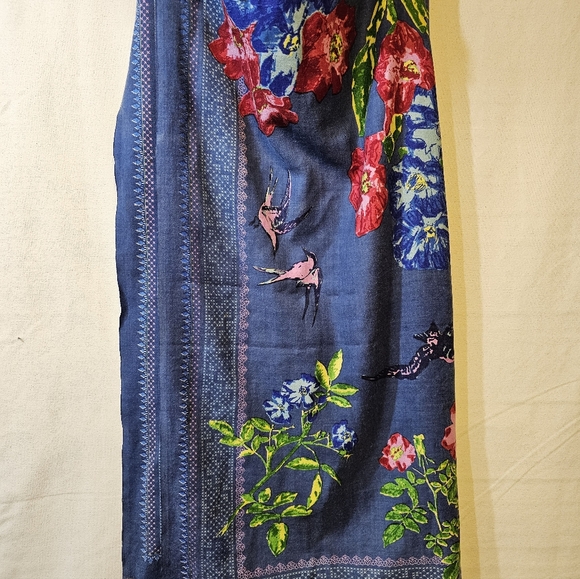 Oilily Wool Floral Patterned Blue Scarf Or Shawl - Picture 7 of 7